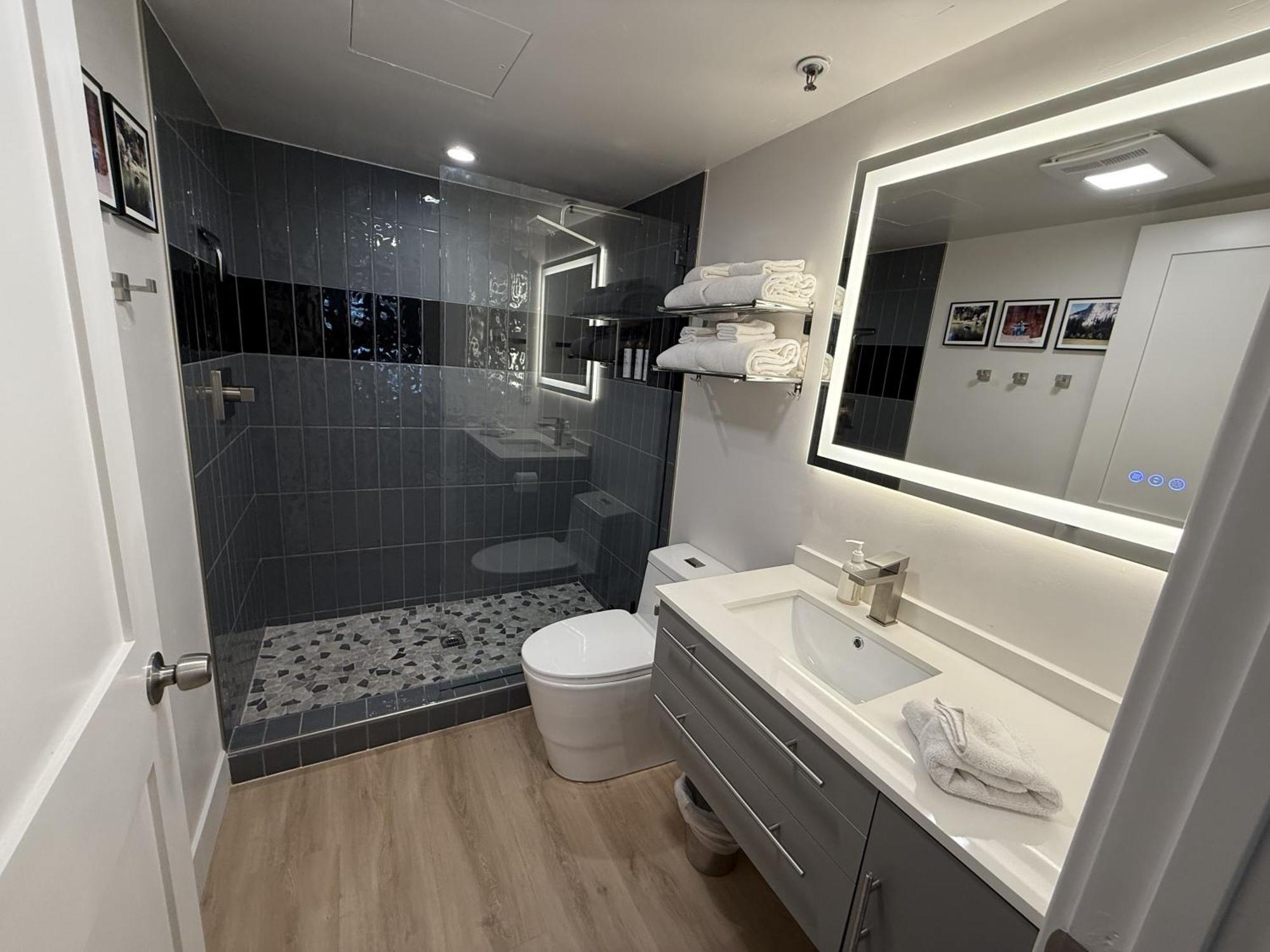 Yosemite West Condos Экстерьер фото